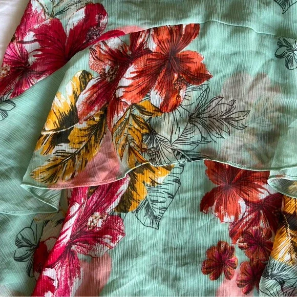 NWOT Express Floral Layered Skirt - Multicolor - Picture 5 of 5